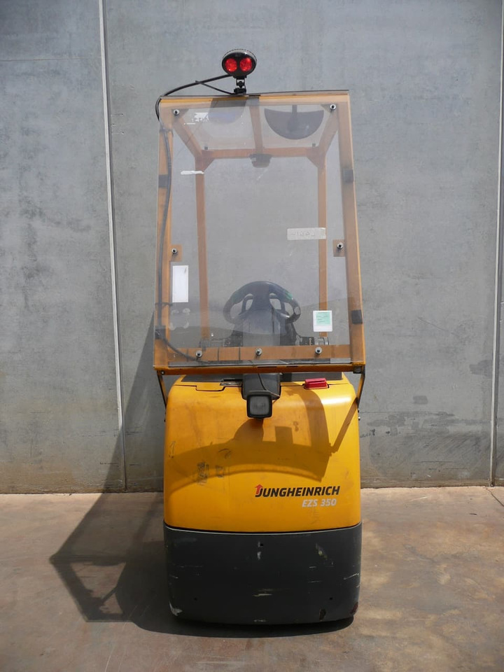 Jungheinrich EZS 350 XL - Remolcadora: foto 3 Jungheinrich EZS 350 XL - Remolcadora: foto 3