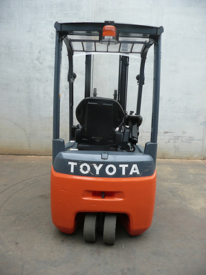 Carretilla elevadora eléctrica Toyota 8FBE15T: foto 6 Carretilla elevadora eléctrica Toyota 8FBE15T: foto 6