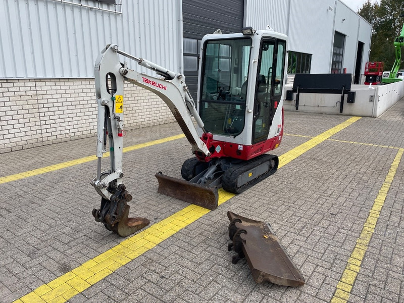 Takeuchi TB 216 - Miniexcavadora: foto 2 Takeuchi TB 216 - Miniexcavadora: foto 2