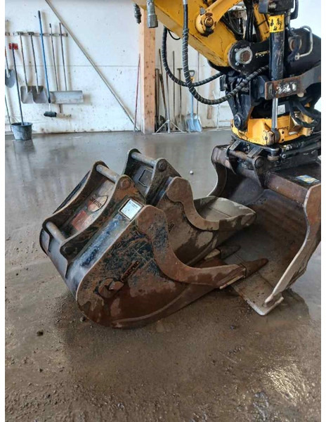 Komatsu PC78US-10 - Miniexcavadora: foto 4 Komatsu PC78US-10 - Miniexcavadora: foto 4