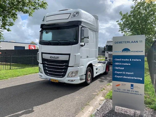 DAF XF 440 FT Euro6 SSC standairco 2 tanks TuV 09-2025 - Cabeza tractora: foto 1 DAF XF 440 FT Euro6 SSC standairco 2 tanks TuV 09-2025 - Cabeza tractora: foto 1