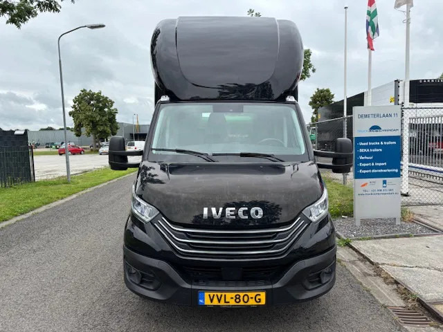 Iveco 35C14G Daily BE trekker 3.0 CNG gas - Cabeza tractora: foto 2 Iveco 35C14G Daily BE trekker 3.0 CNG gas - Cabeza tractora: foto 2