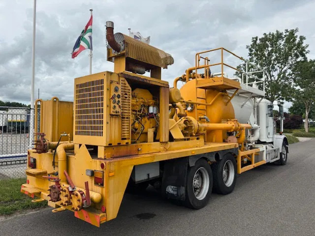 Freightliner 3 AXLE RIGID BODY chassis cabine - Camión chasis: foto 4 Freightliner 3 AXLE RIGID BODY chassis cabine - Camión chasis: foto 4