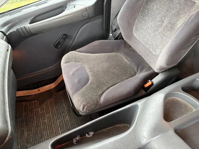 Camión chasis Scania P94-220 Chassis curtainslider DB 4X2 NA 65115 Low Milage: foto 19 Camión chasis Scania P94-220 Chassis curtainslider DB 4X2 NA 65115 Low Milage: foto 19