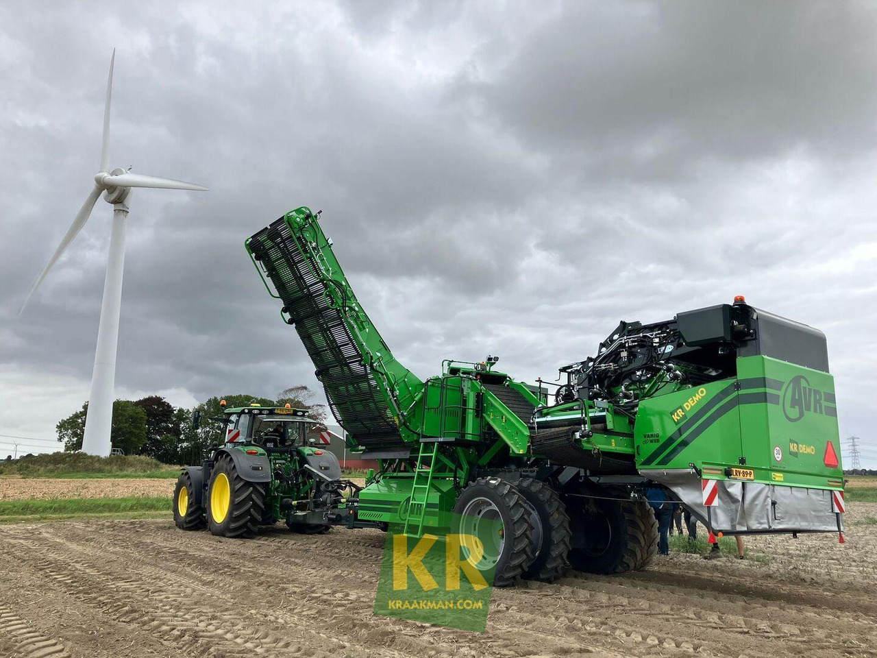 AVR Spirit 9200 aardappelrooier - Cosechadora de patatas: foto 1 AVR Spirit 9200 aardappelrooier - Cosechadora de patatas: foto 1