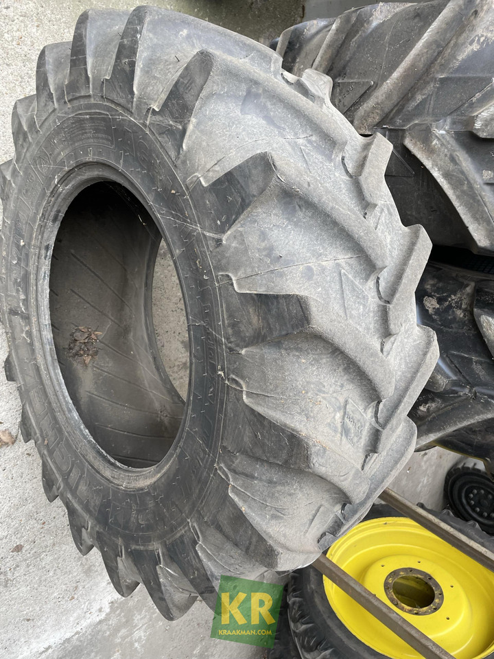 Agribib 14.9R24 126A8 band Michelin - Neumático para Maquinaria agrícola: foto 2 Agribib 14.9R24 126A8 band Michelin - Neumático para Maquinaria agrícola: foto 2