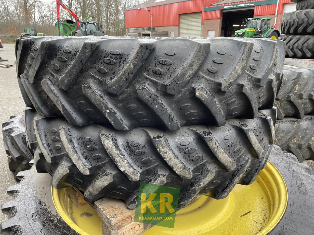 BKT 320/85R36 op velg BKT - Rueda completa para Maquinaria agrícola: foto 2 BKT 320/85R36 op velg BKT - Rueda completa para Maquinaria agrícola: foto 2
