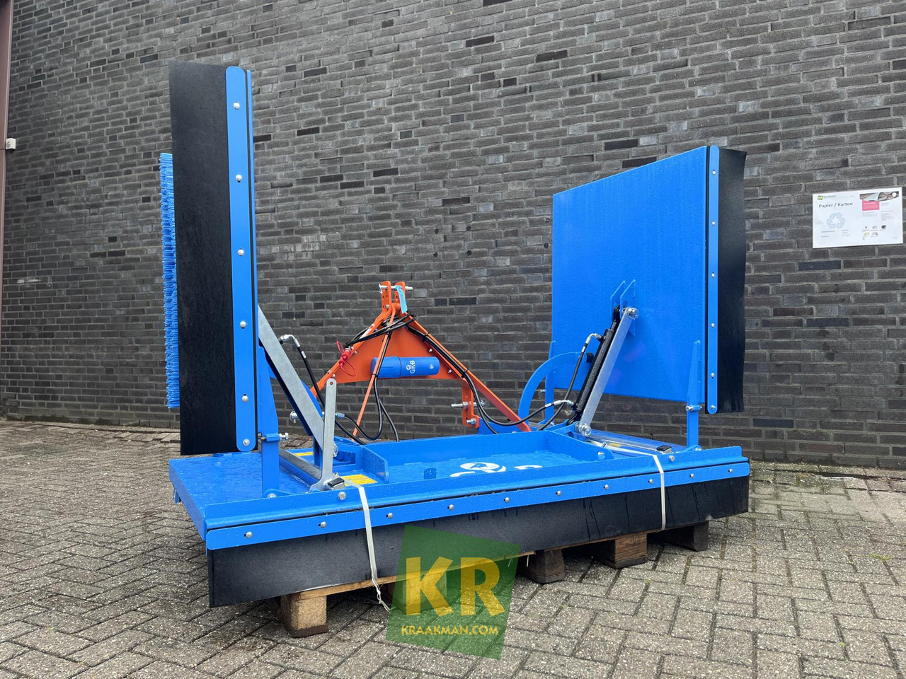 GKB Brush - Barredora cucharón para Vehículo municipal: foto 1 GKB Brush - Barredora cucharón para Vehículo municipal: foto 1