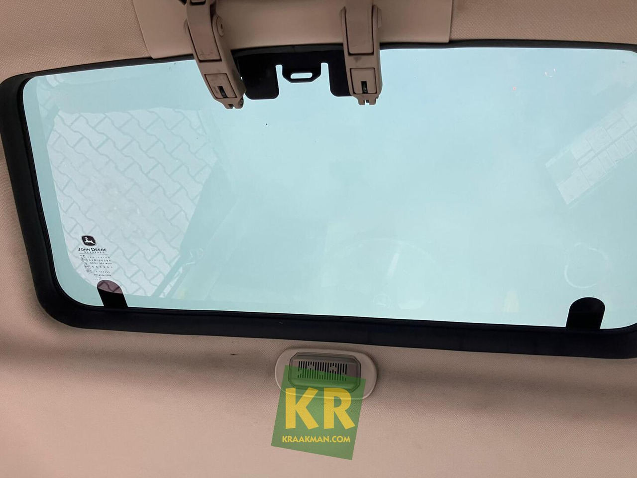 John Deere 6R 155 - Tractor: foto 2 John Deere 6R 155 - Tractor: foto 2