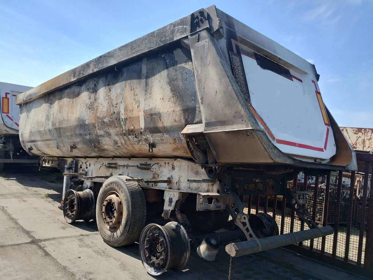 SCHMITZ CARGOBULL GOTHA 26 m3 SGF S3 2015 - Semirremolque volquete: foto 4 SCHMITZ CARGOBULL GOTHA 26 m3 SGF S3 2015 - Semirremolque volquete: foto 4