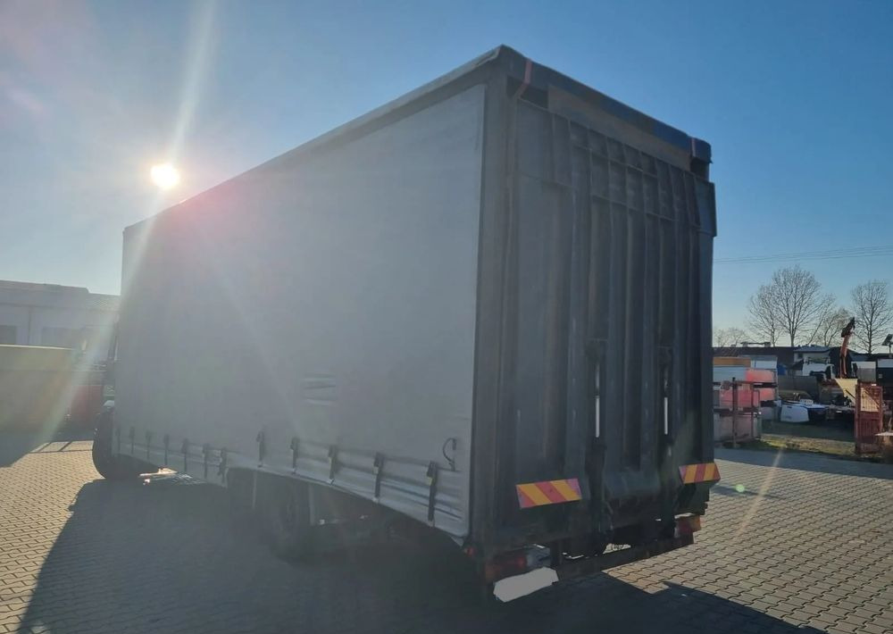 MAN LE 15 220 - Grua de remolque autos: foto 4 MAN LE 15 220 - Grua de remolque autos: foto 4