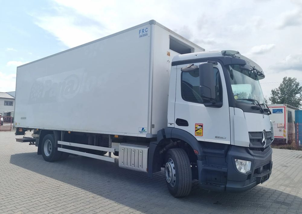 Mercedes-Benz Antos 1830 - Camión frigorífico: foto 2 Mercedes-Benz Antos 1830 - Camión frigorífico: foto 2