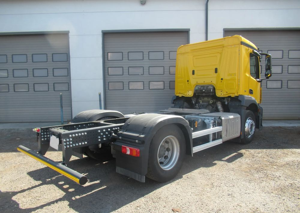 Mercedes-Benz Antos 1830   rozstaw osi 3,60 - Camión chasis: foto 3 Mercedes-Benz Antos 1830   rozstaw osi 3,60 - Camión chasis: foto 3