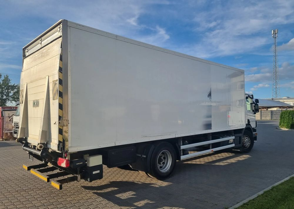 Scania P400 - Camión frigorífico: foto 4 Scania P400 - Camión frigorífico: foto 4