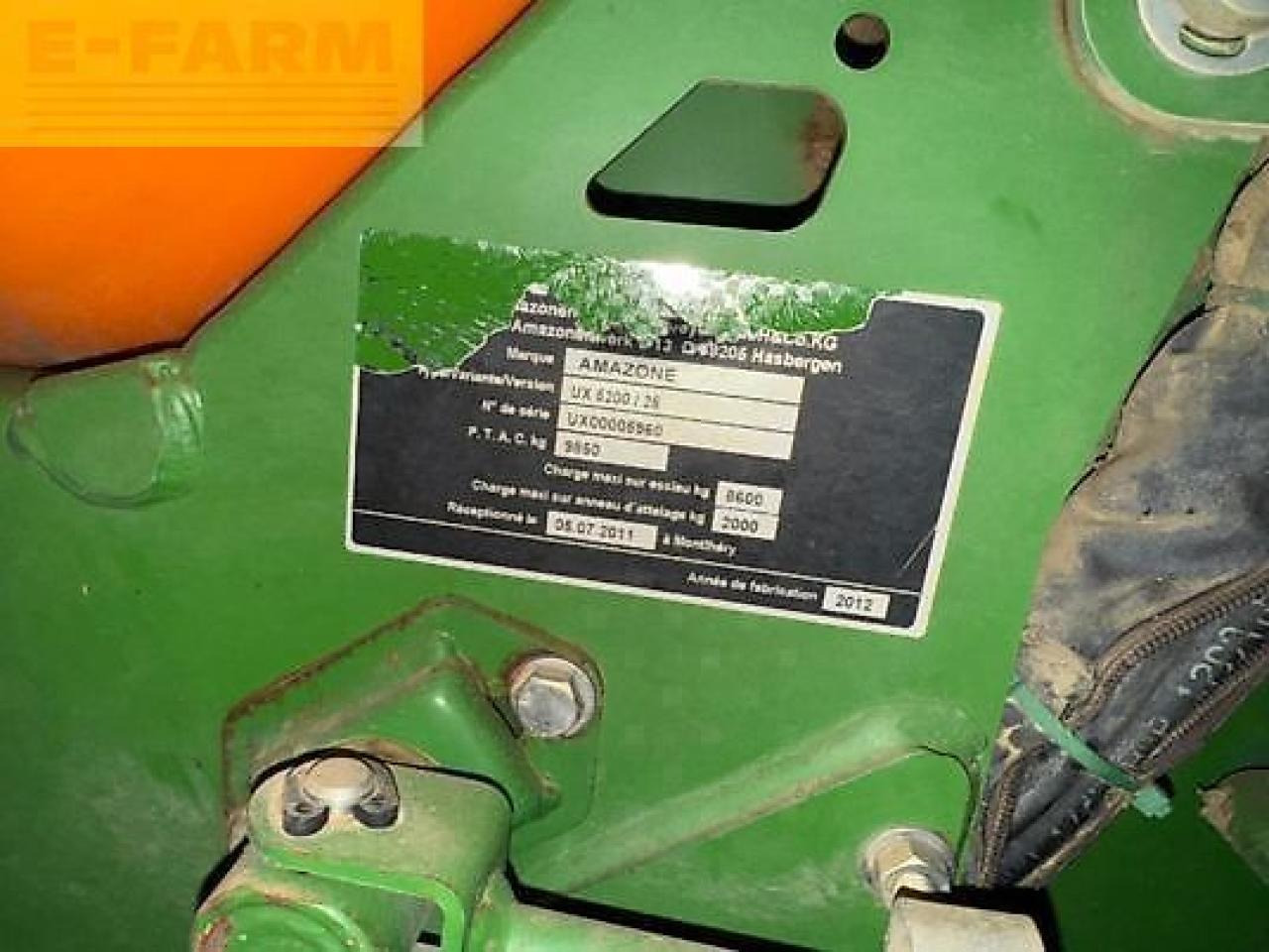 Pulverizador arrastrado Amazone ux5200: foto 8