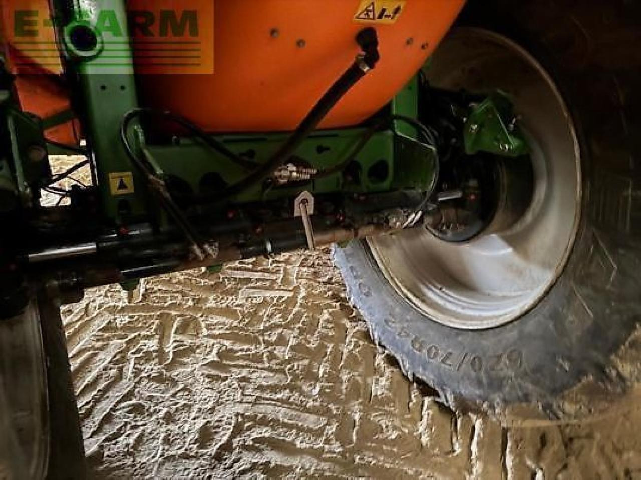 Pulverizador arrastrado Amazone ux5200: foto 10