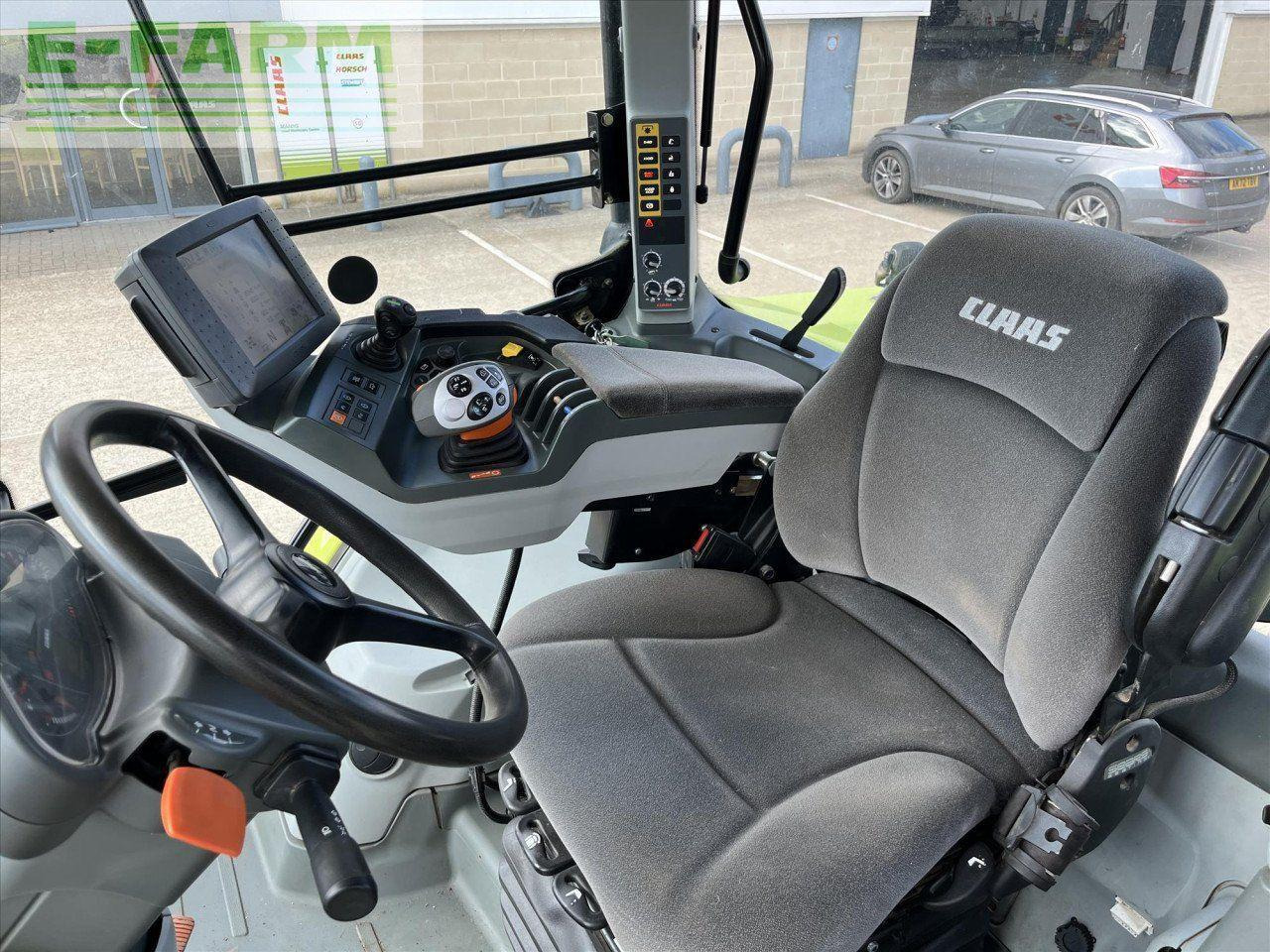 Tractor CLAAS ARION 650 CEBIS: foto 10