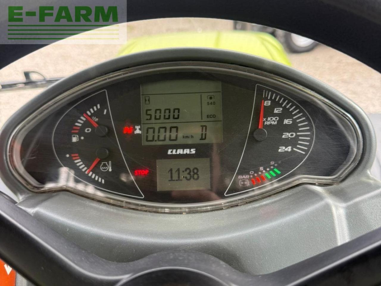 CLAAS AXION 830 - Tractor: foto 2 CLAAS AXION 830 - Tractor: foto 2