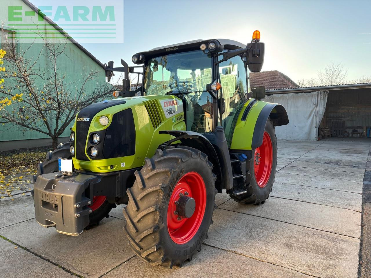 CLAAS Arion 440 - Tractor: foto 1 CLAAS Arion 440 - Tractor: foto 1