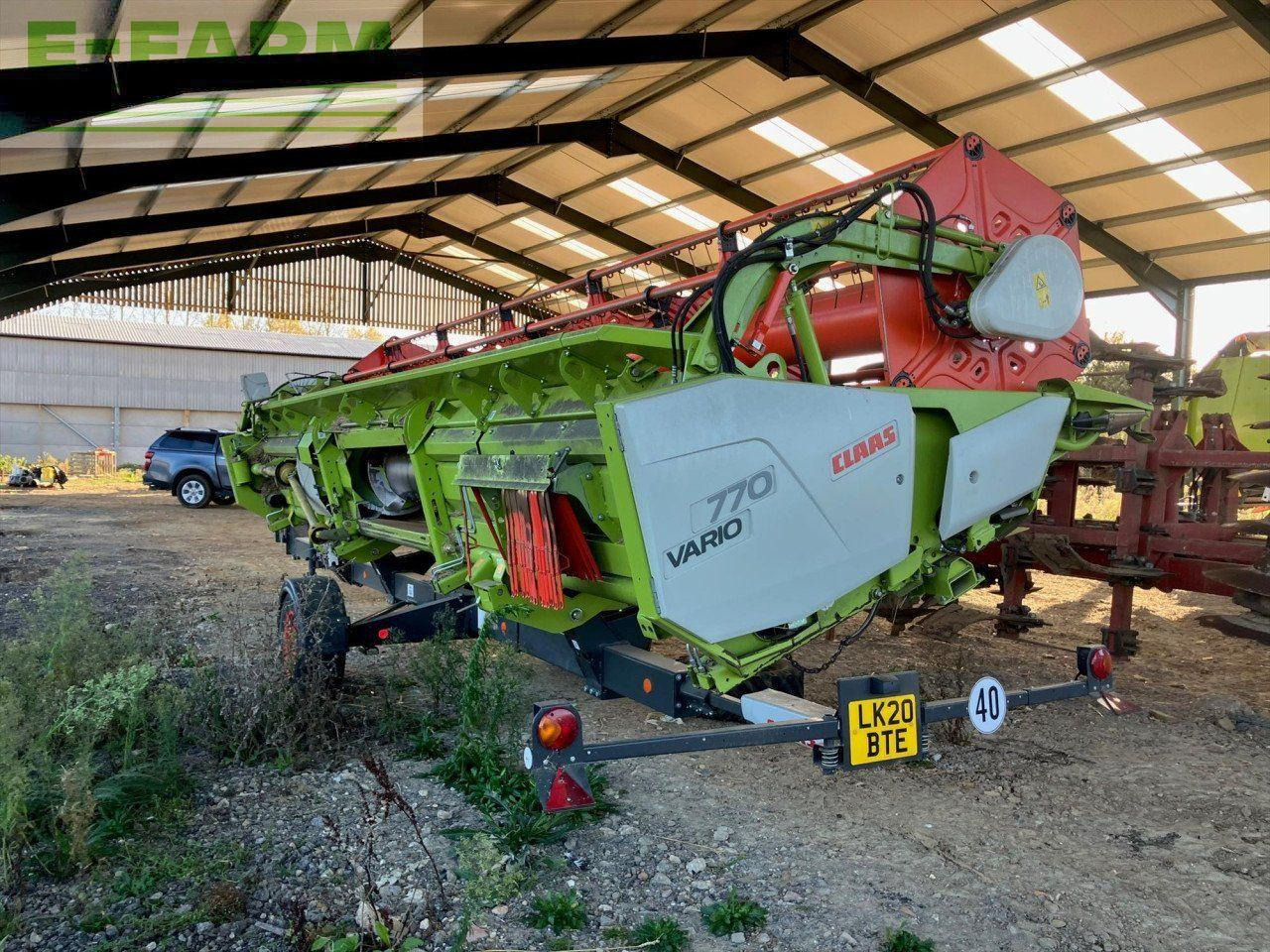 Cosechadora de granos CLAAS TUCANO 580: foto 11