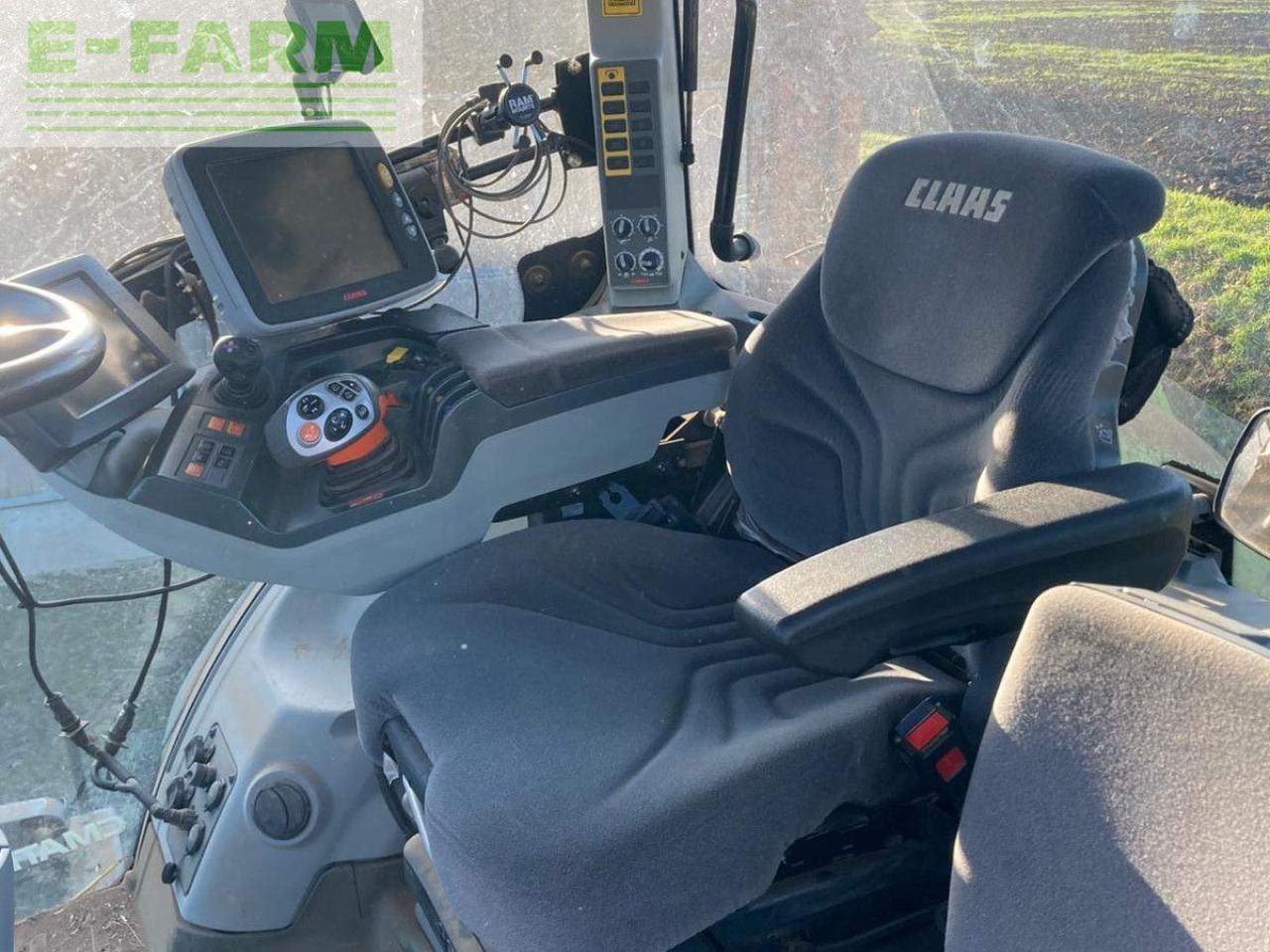 CLAAS USED 2015 AXION 830 - Tractor: foto 3 CLAAS USED 2015 AXION 830 - Tractor: foto 3