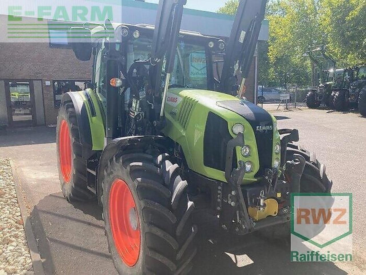 Tractor CLAAS arion 420: foto 9