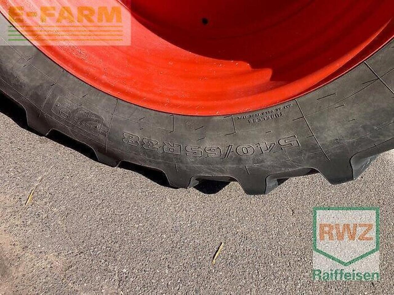 Tractor CLAAS arion 420: foto 8