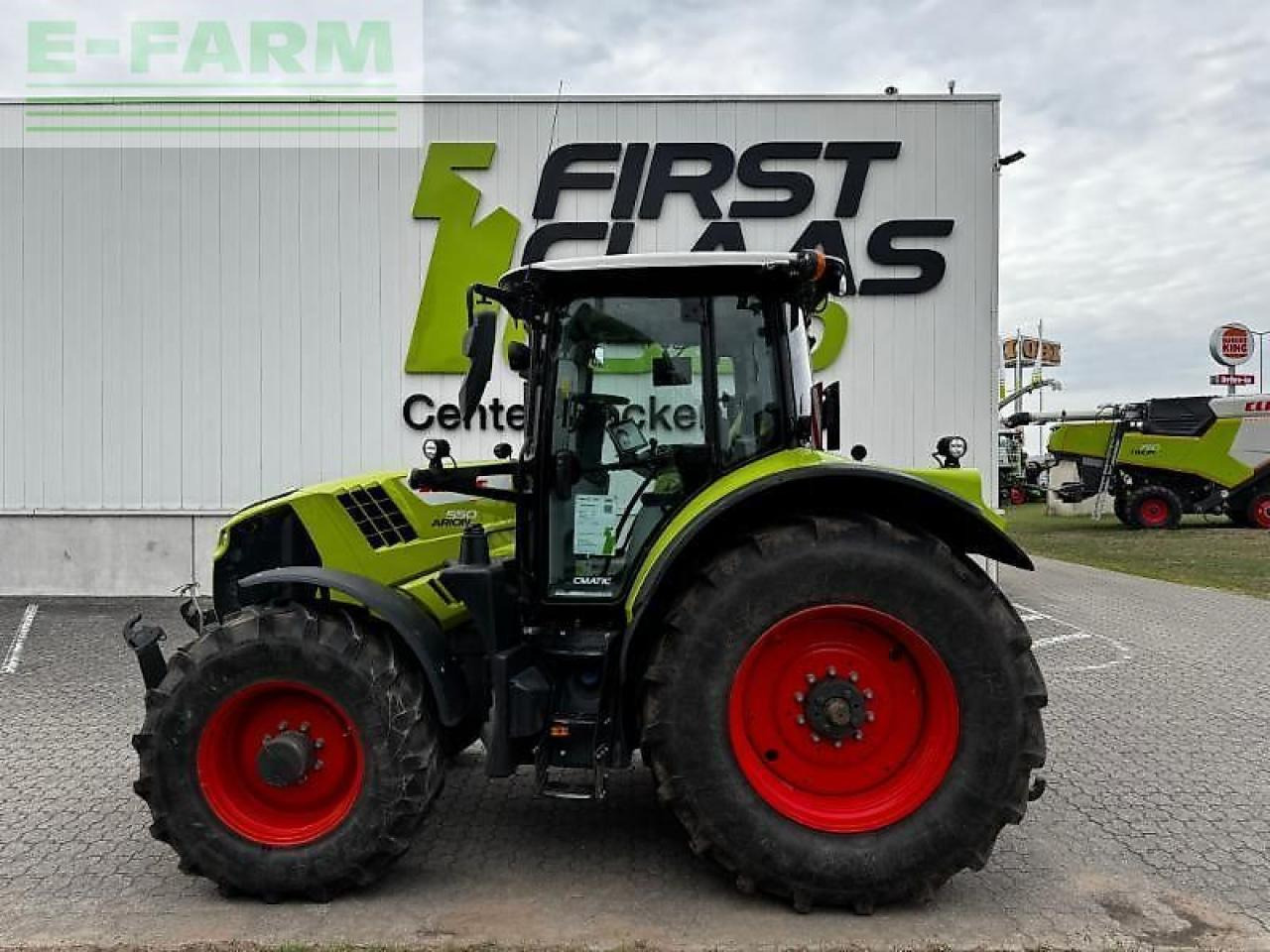CLAAS arion 550 cmatic CMATIC - Tractor: foto 2 CLAAS arion 550 cmatic CMATIC - Tractor: foto 2
