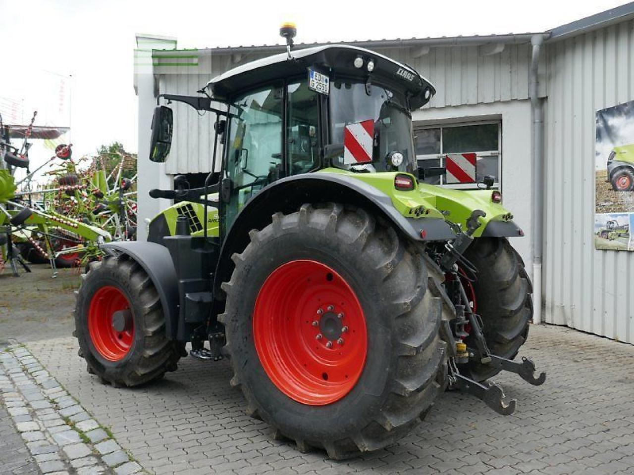 CLAAS arion 550 cmatic cebis CMATIC CEBIS - Tractor: foto 5 CLAAS arion 550 cmatic cebis CMATIC CEBIS - Tractor: foto 5