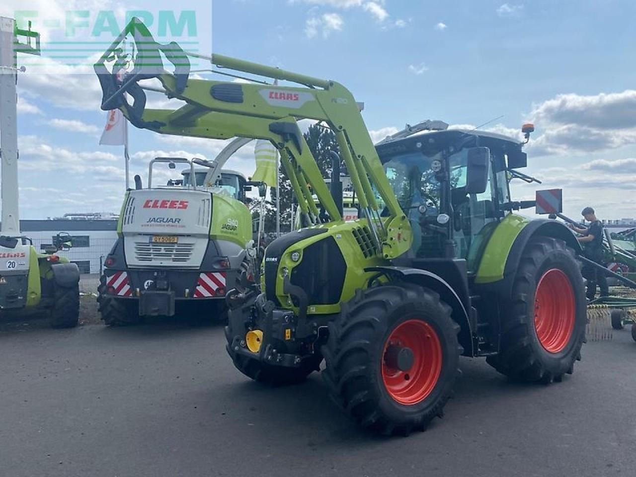 CLAAS arion 550 hexashift stage v cebis vorführmaschine mit garantieverlängerung HEXASHIFT CEBIS - Tractor: foto 1 CLAAS arion 550 hexashift stage v cebis vorführmaschine mit garantieverlängerung HEXASHIFT CEBIS - Tractor: foto 1