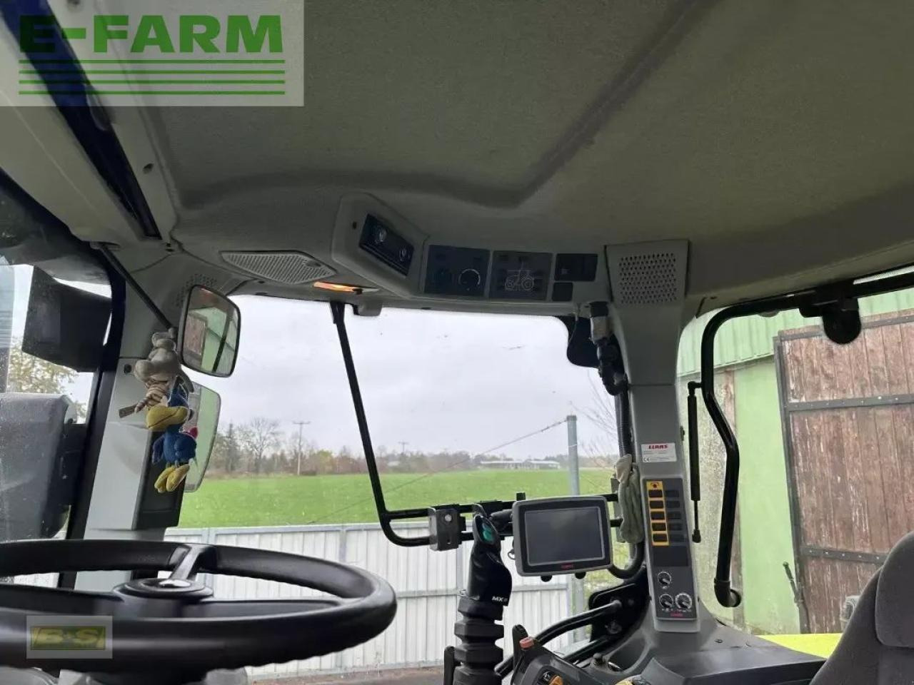 CLAAS arion 620 - Tractor: foto 4 CLAAS arion 620 - Tractor: foto 4