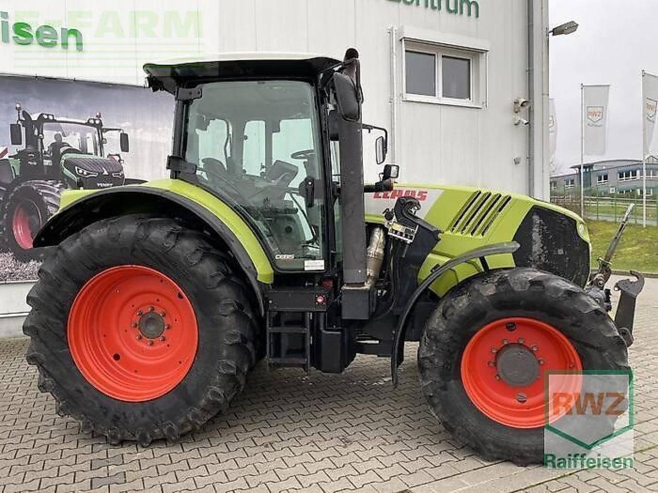 CLAAS arion 650 cebis - Tractor: foto 2 CLAAS arion 650 cebis - Tractor: foto 2