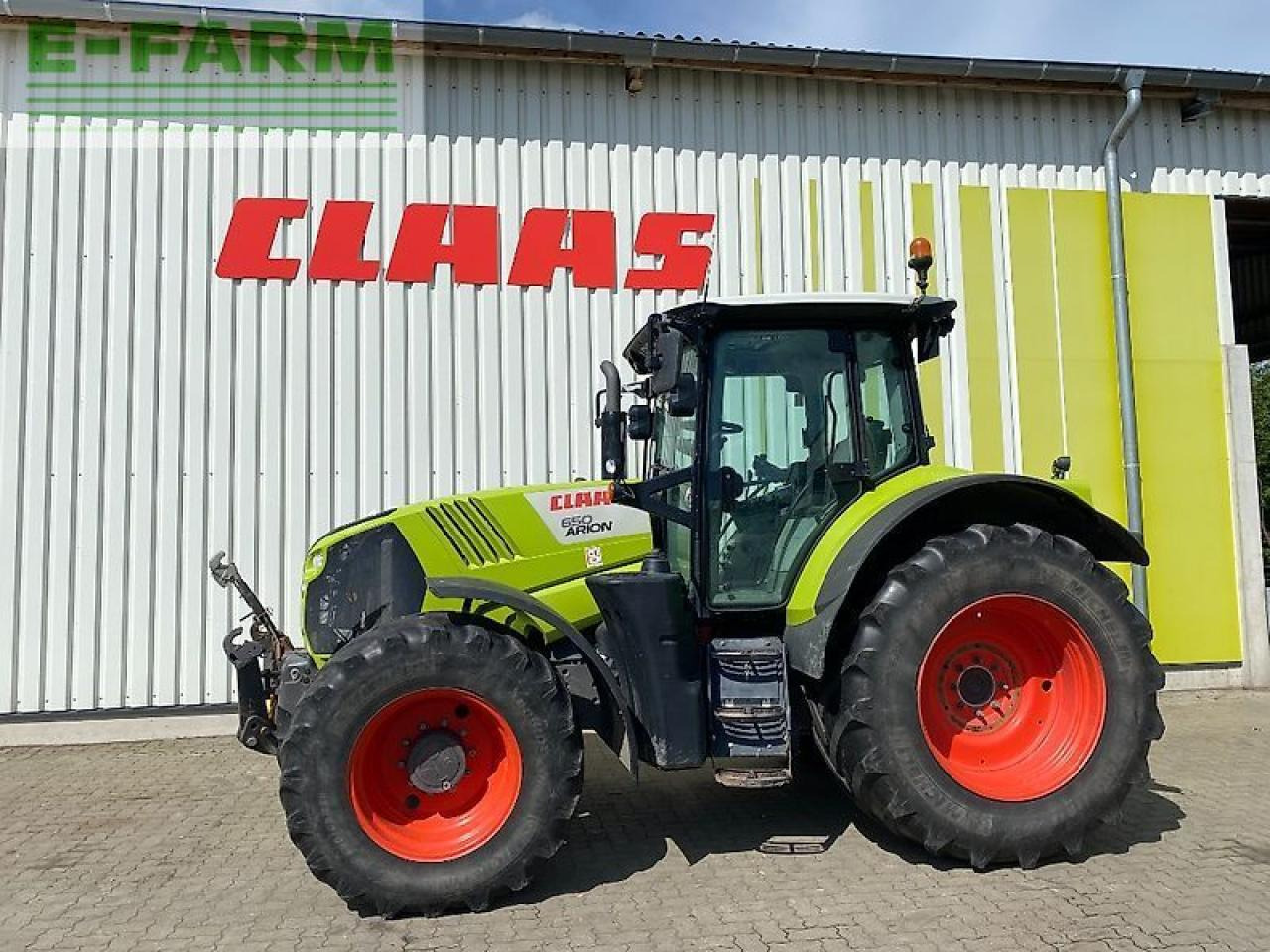 CLAAS arion 650 cis HEXASHIFT CIS - Tractor: foto 1 CLAAS arion 650 cis HEXASHIFT CIS - Tractor: foto 1