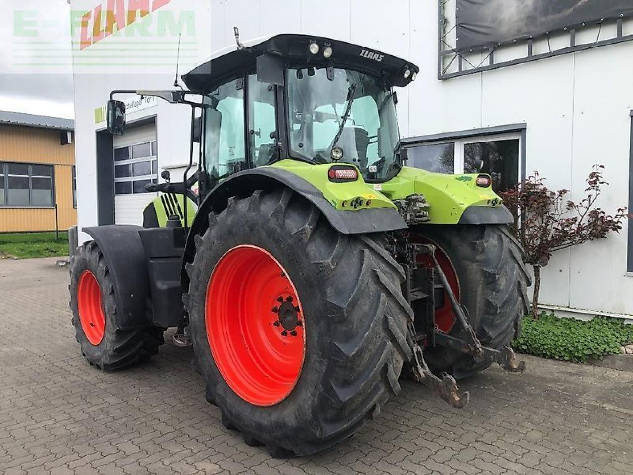 CLAAS arion 650 cmatic CMATIC - Tractor: foto 3 CLAAS arion 650 cmatic CMATIC - Tractor: foto 3