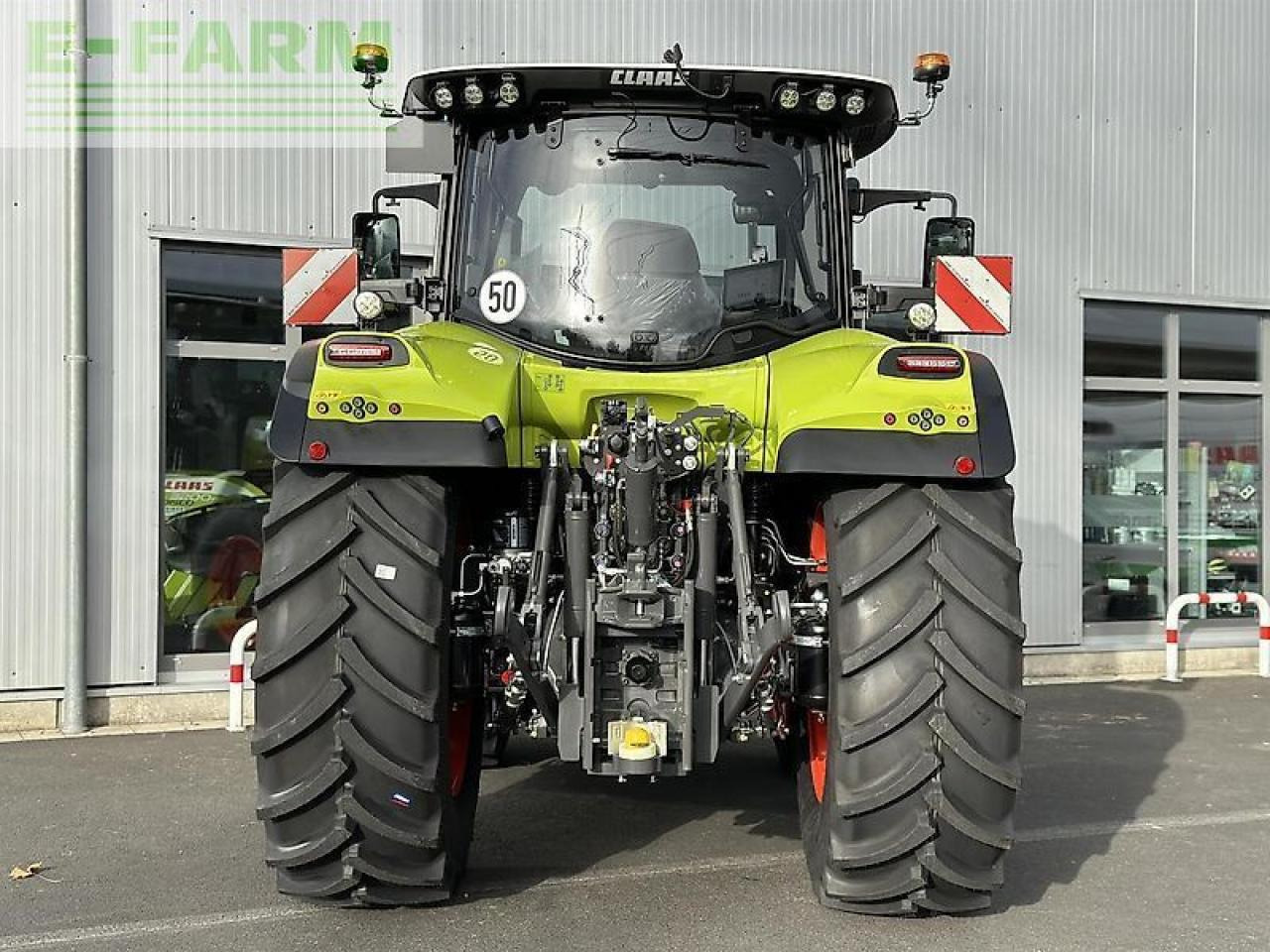 CLAAS arion 660 cebis cmatic CMATIC CEBIS - Tractor: foto 3 CLAAS arion 660 cebis cmatic CMATIC CEBIS - Tractor: foto 3