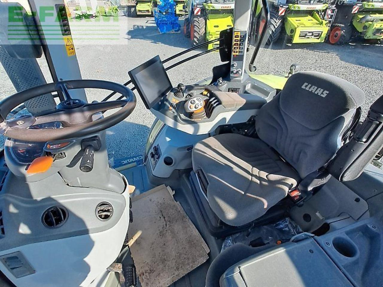 Tractor CLAAS arion 660 cmatic: foto 9