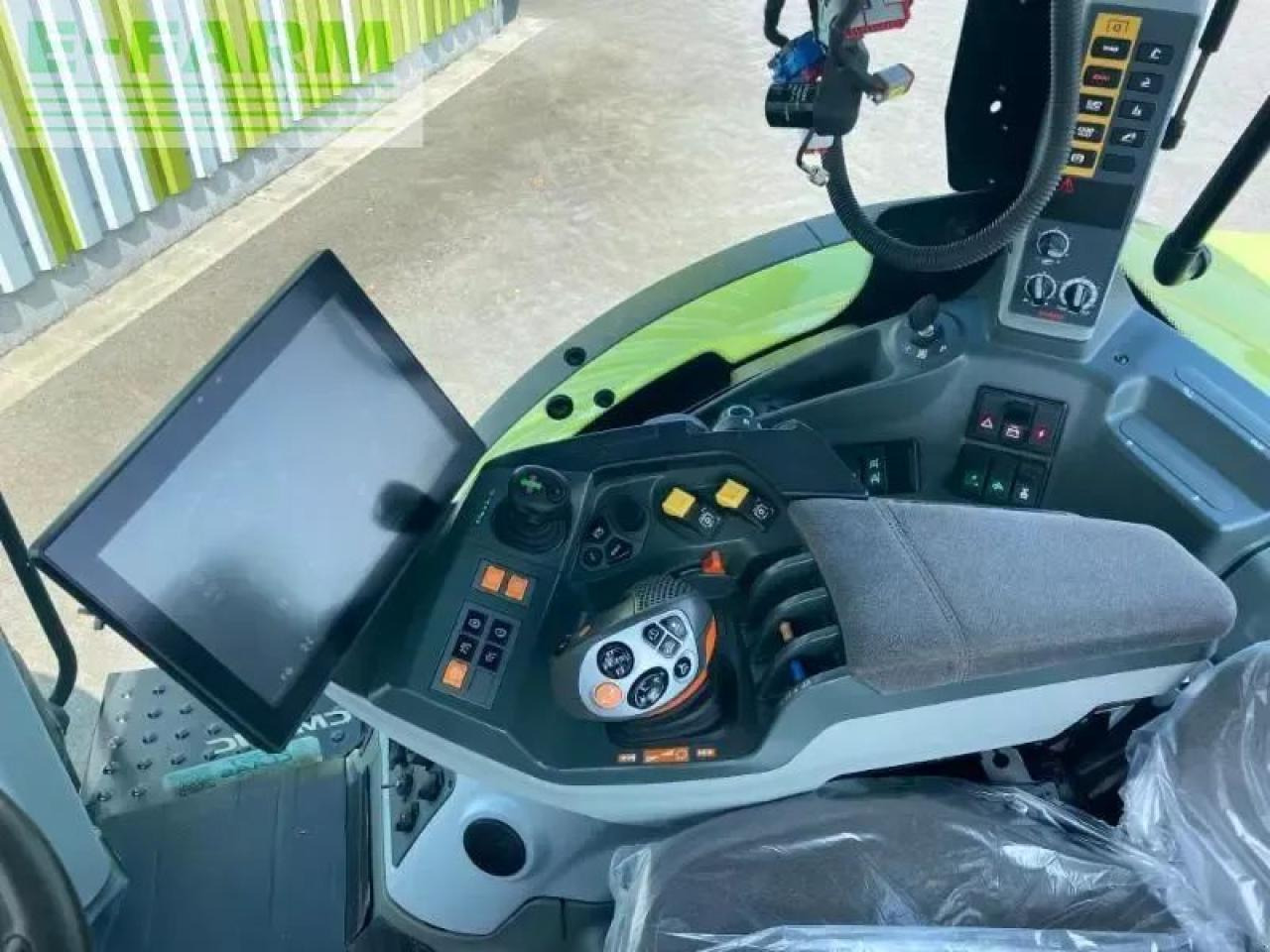 Tractor CLAAS arion 660 cmatic cebis CMATIC CEBIS: foto 11