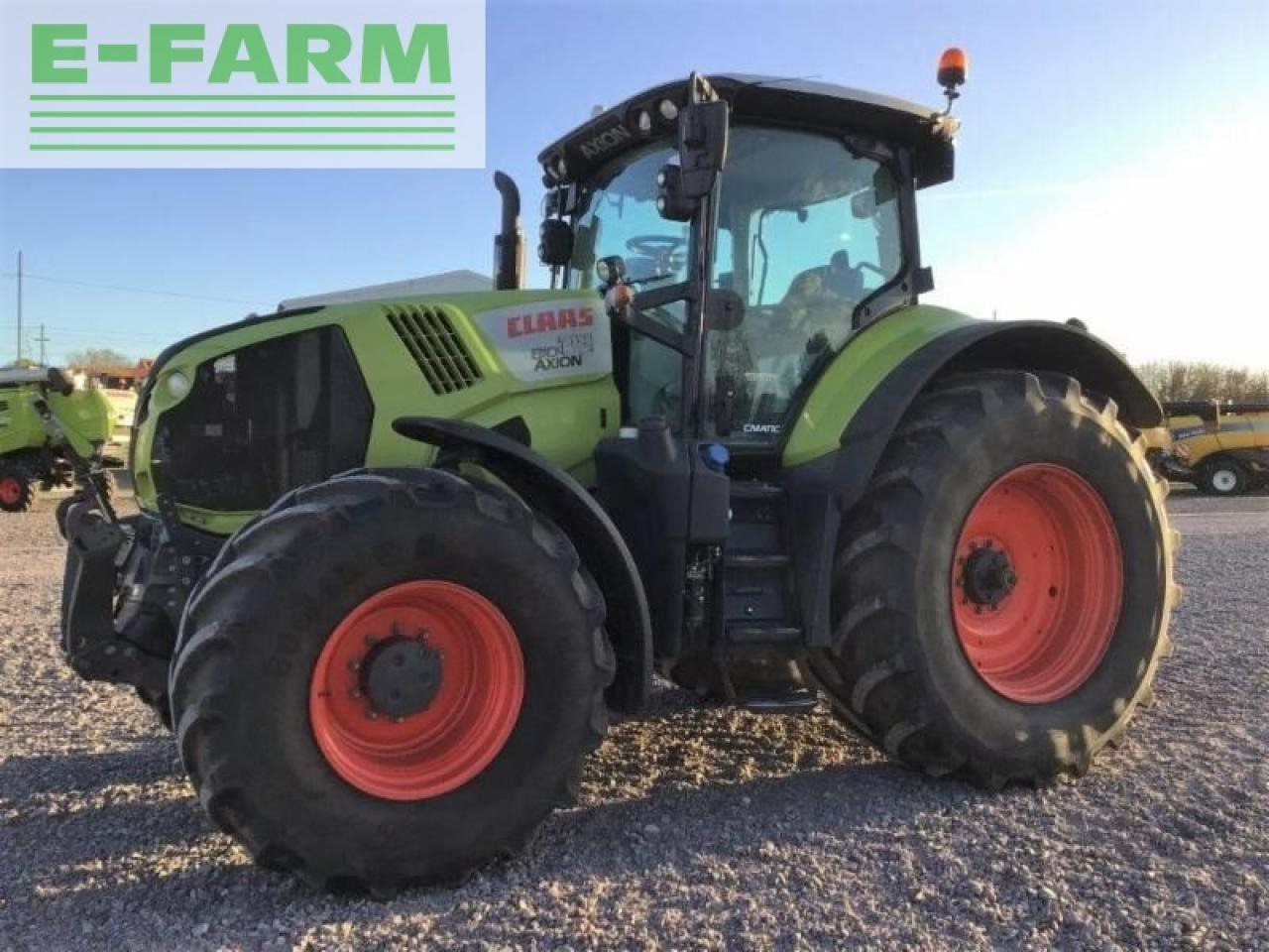CLAAS axion 810 cmatic - Tractor: foto 1 CLAAS axion 810 cmatic - Tractor: foto 1
