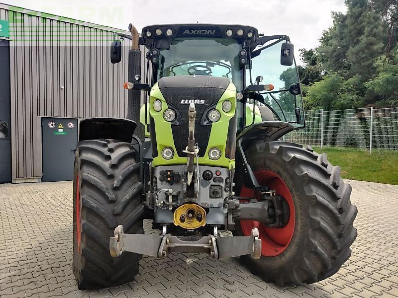 CLAAS axion 810 cmatic CMATIC - Tractor: foto 3 CLAAS axion 810 cmatic CMATIC - Tractor: foto 3