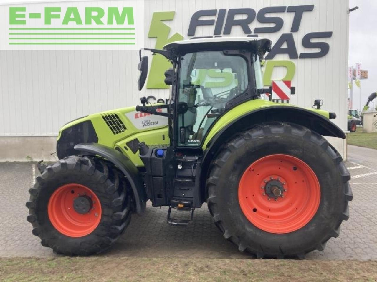 Tractor CLAAS axion 810 cmatic cebis CMATIC CEBIS: foto 9 Tractor CLAAS axion 810 cmatic cebis CMATIC CEBIS: foto 9