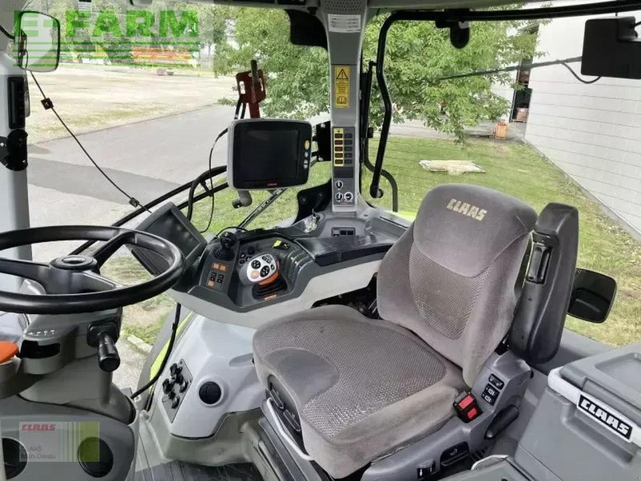 CLAAS axion 830 c-matic - Tractor: foto 5 CLAAS axion 830 c-matic - Tractor: foto 5