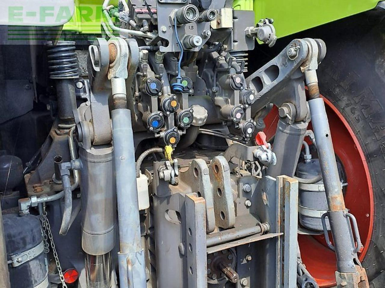 CLAAS axion 830 c-matic CMATIC - Tractor: foto 3 CLAAS axion 830 c-matic CMATIC - Tractor: foto 3