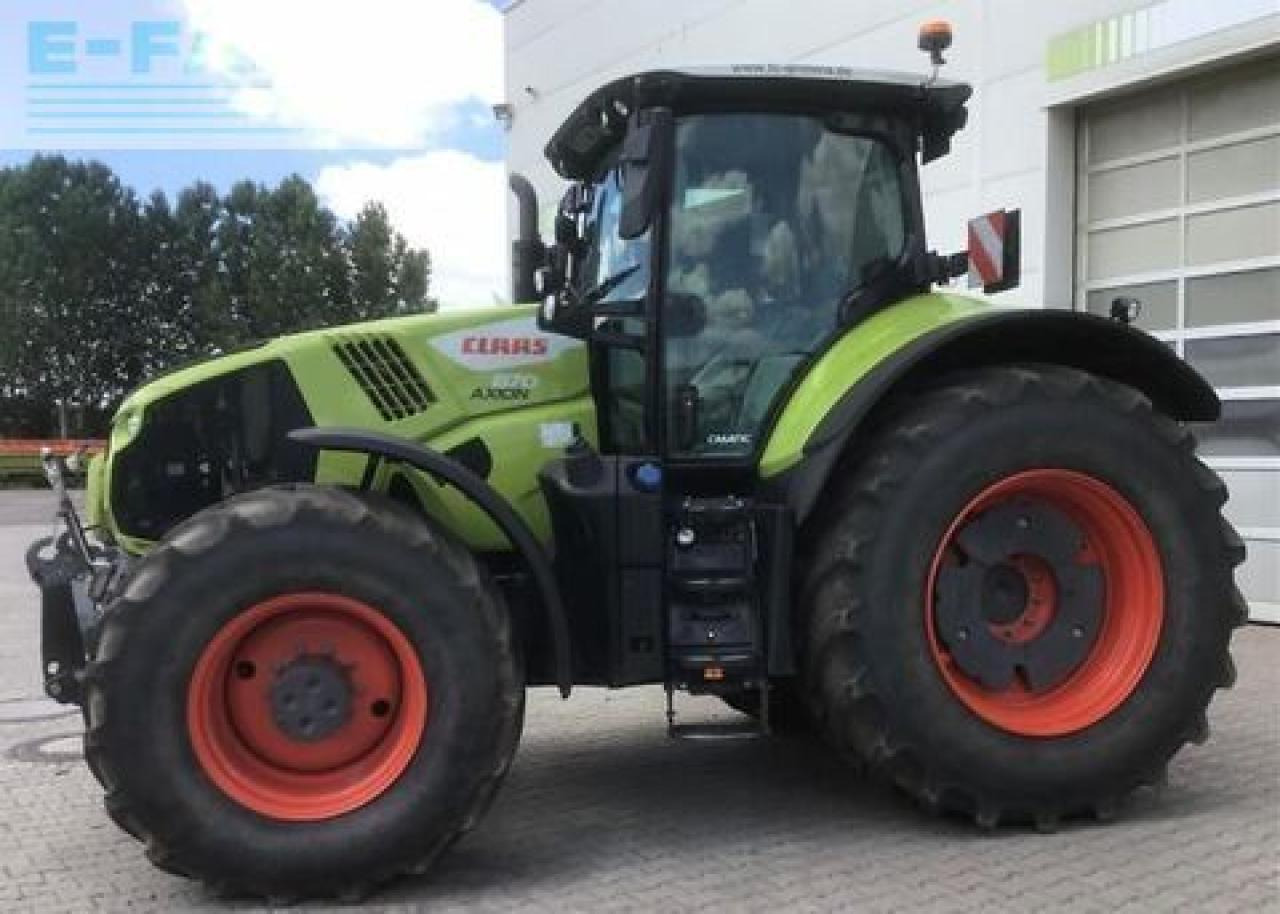 CLAAS axion 870 - Tractor: foto 1 CLAAS axion 870 - Tractor: foto 1