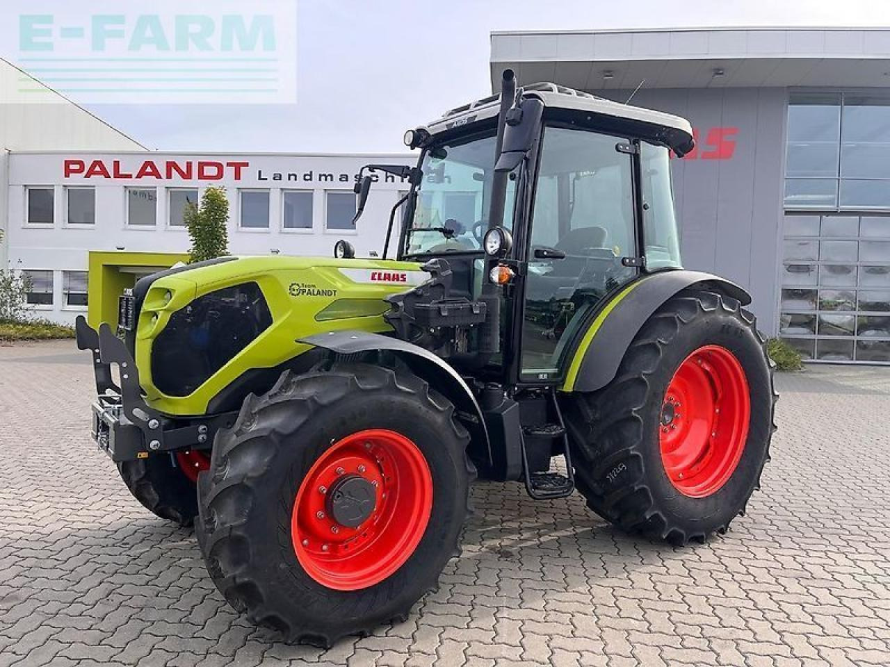 CLAAS axos 240 - Tractor: foto 1 CLAAS axos 240 - Tractor: foto 1
