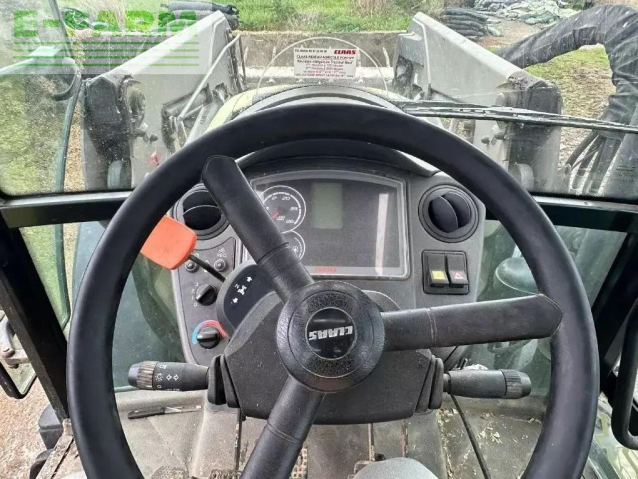 CLAAS axos 340 - Tractor: foto 4 CLAAS axos 340 - Tractor: foto 4