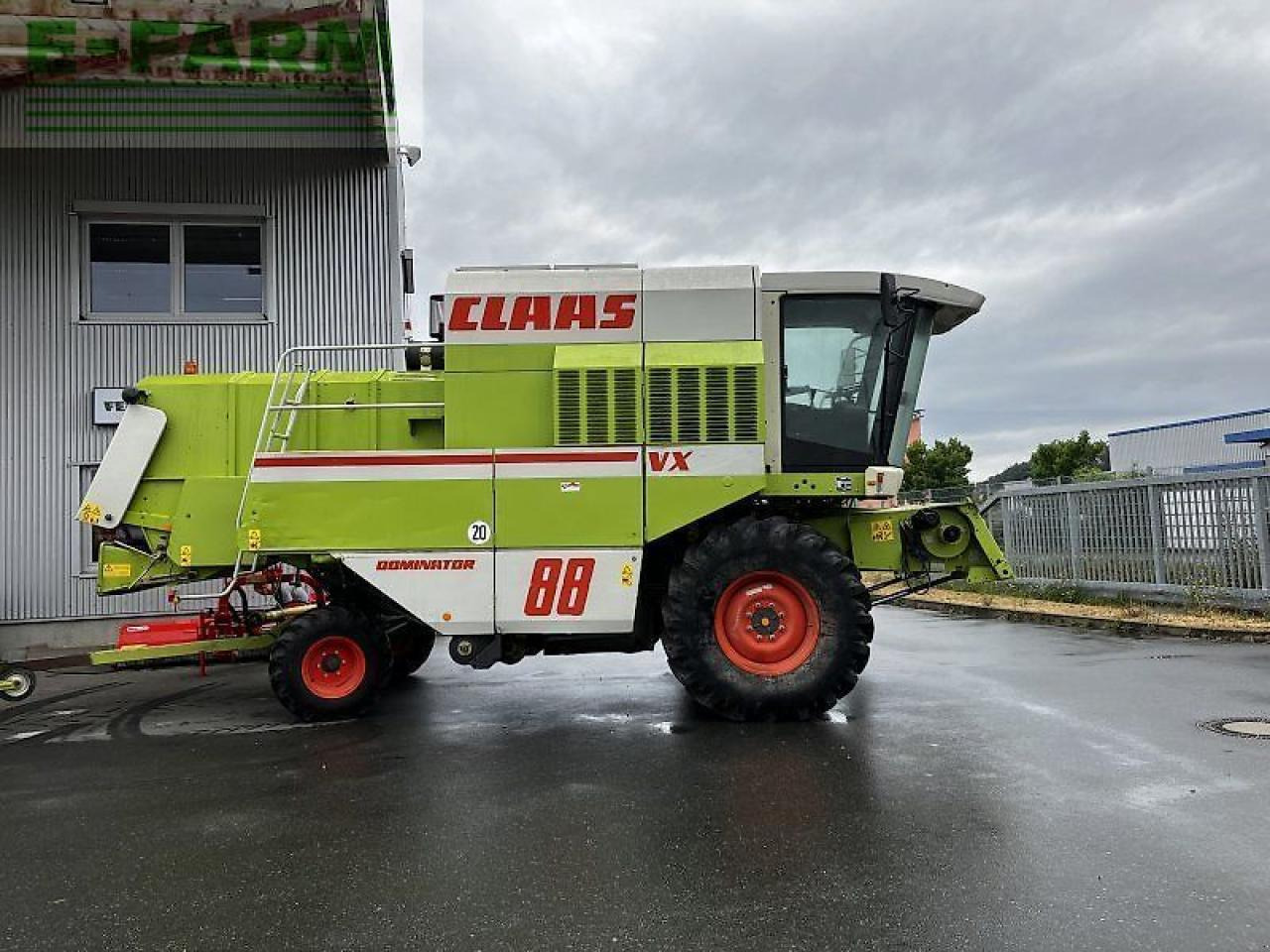 CLAAS dominator 88 vx - Cosechadora de granos: foto 1 CLAAS dominator 88 vx - Cosechadora de granos: foto 1