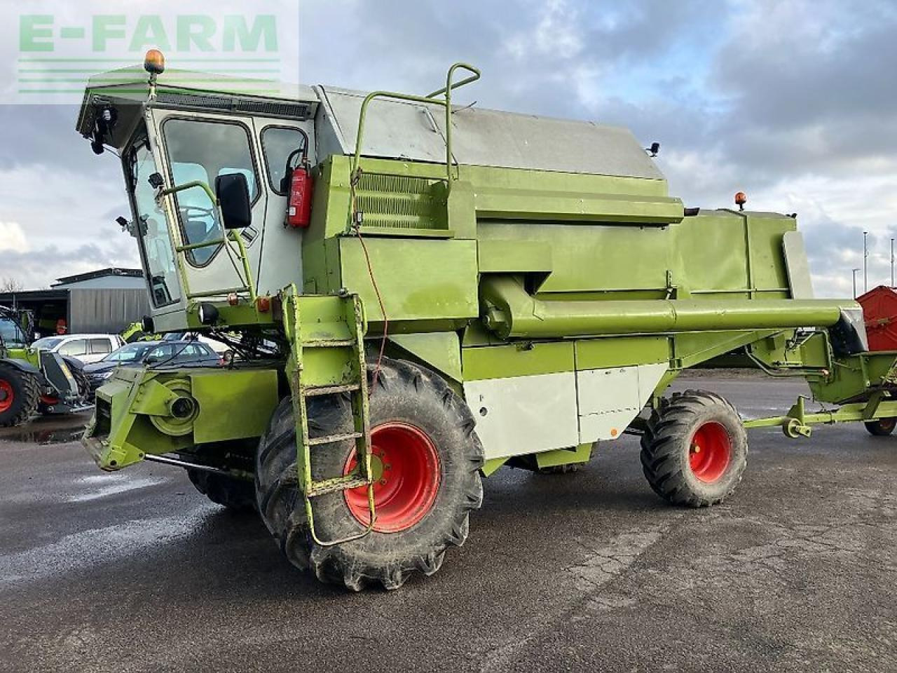 CLAAS dominator 96 - Cosechadora de granos: foto 1 CLAAS dominator 96 - Cosechadora de granos: foto 1