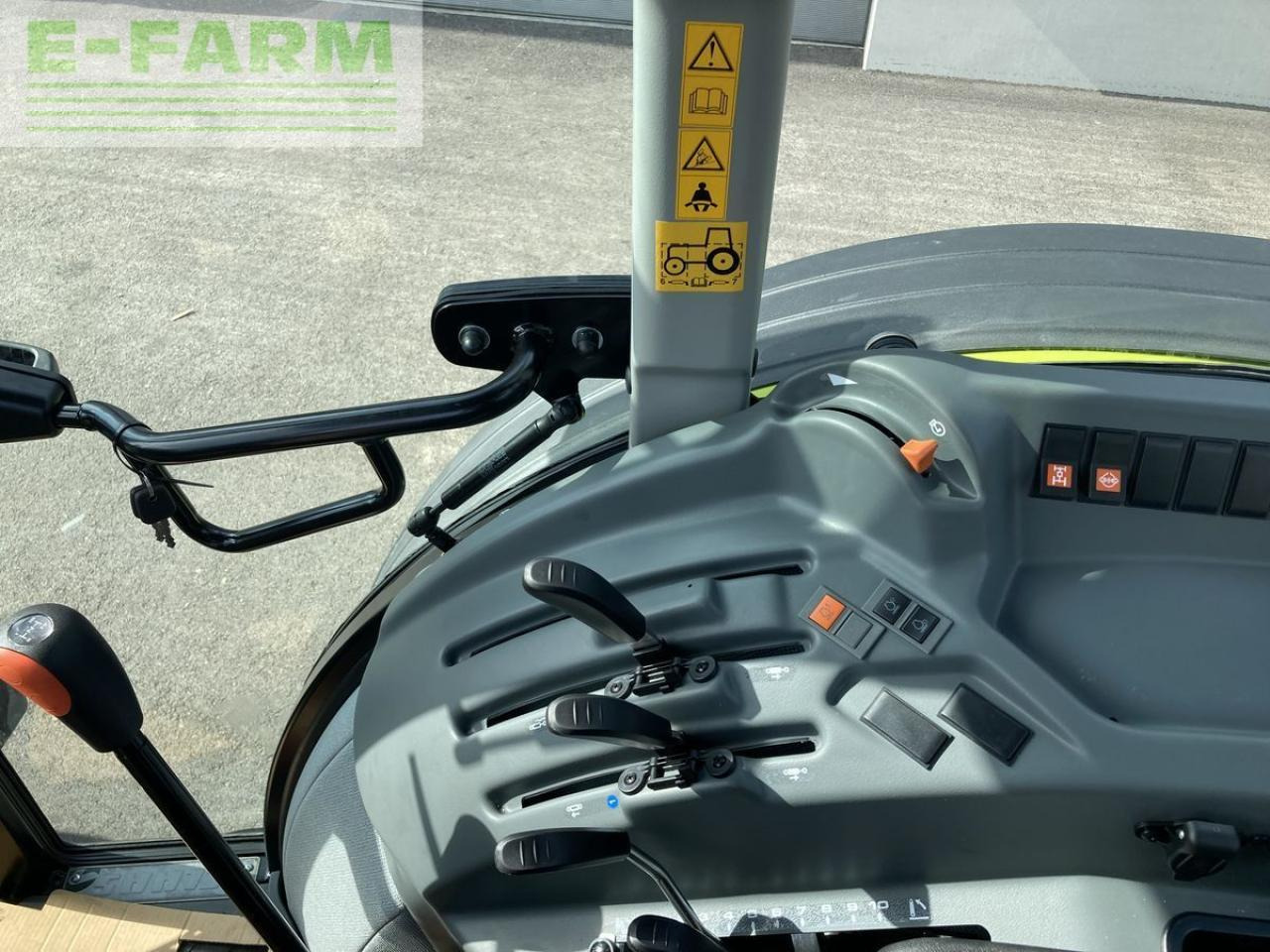 CLAAS elios 210 - Tractor: foto 5 CLAAS elios 210 - Tractor: foto 5