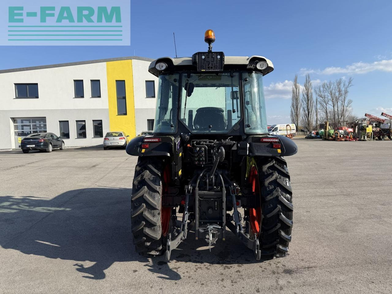 Tractor CLAAS elios 320: foto 8