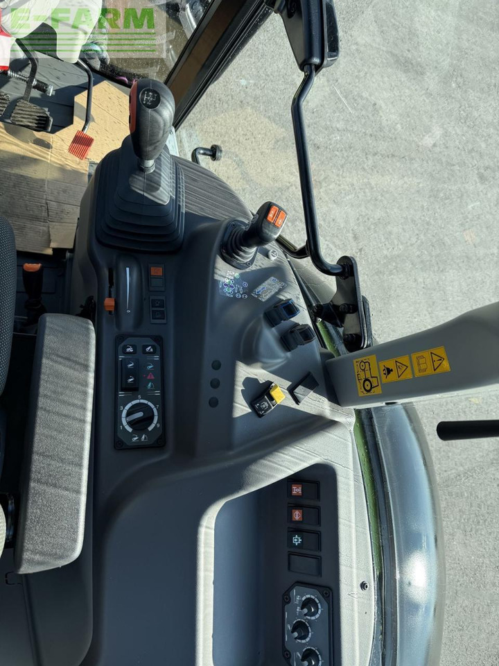 Tractor CLAAS elios 320: foto 16